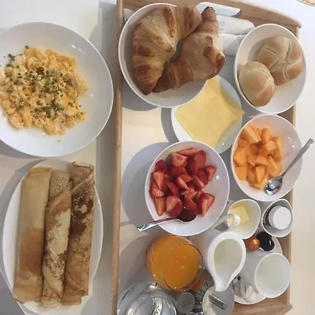 Couette-café Aux Pieds Des Vaches 3*